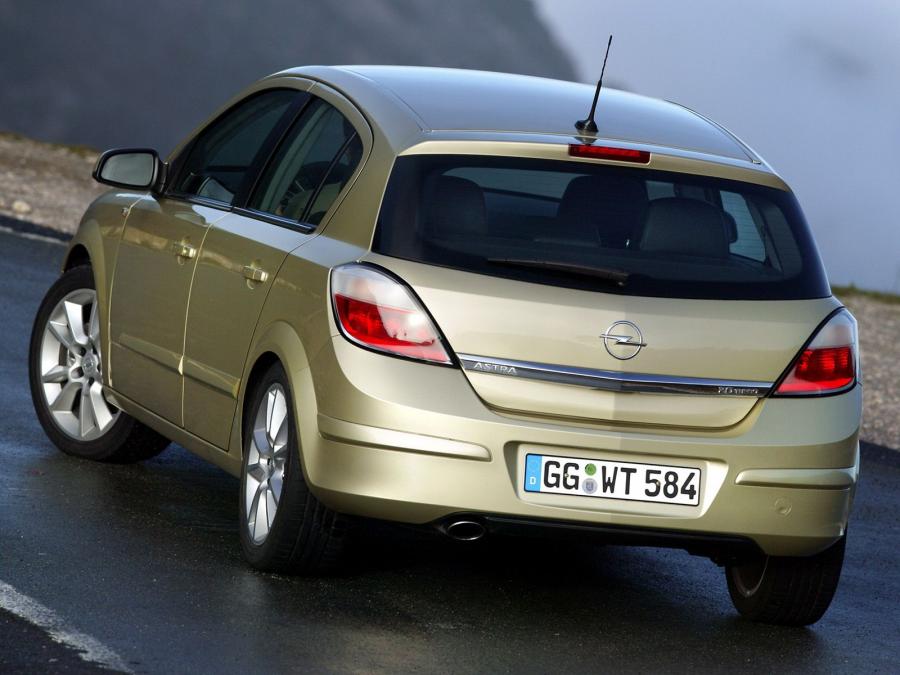  Opel Astra Hatchback 2004 года  (фото 14 из 27)